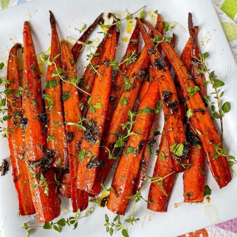 Grilled Whole Carrots with Spices