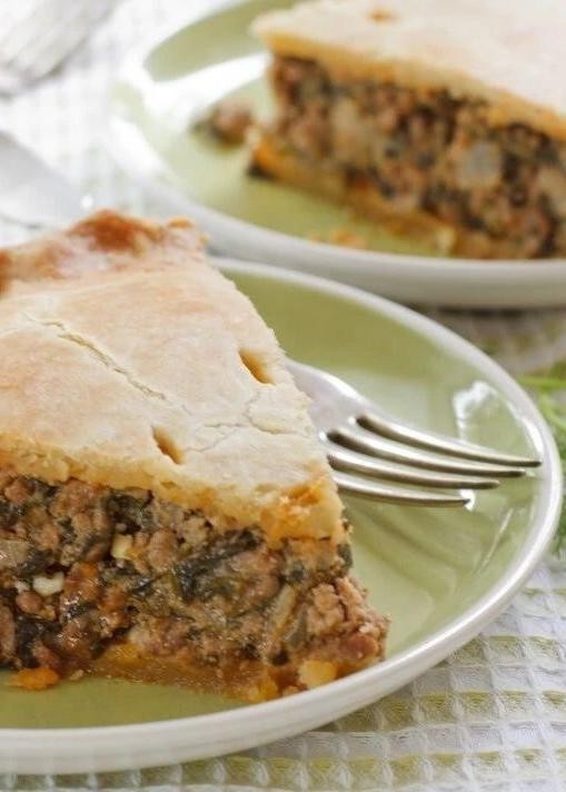 Ground Beef and Spinach Pie