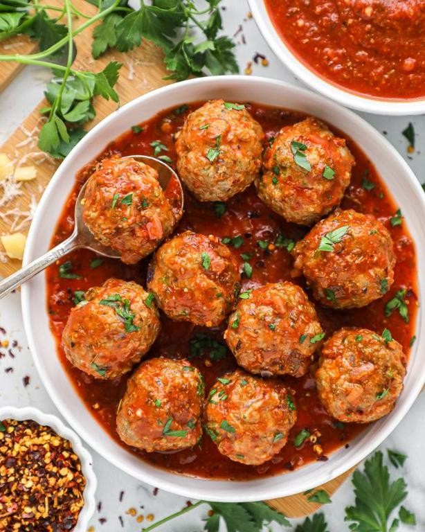 Ground Turkey Meatballs in Marinara Sauce