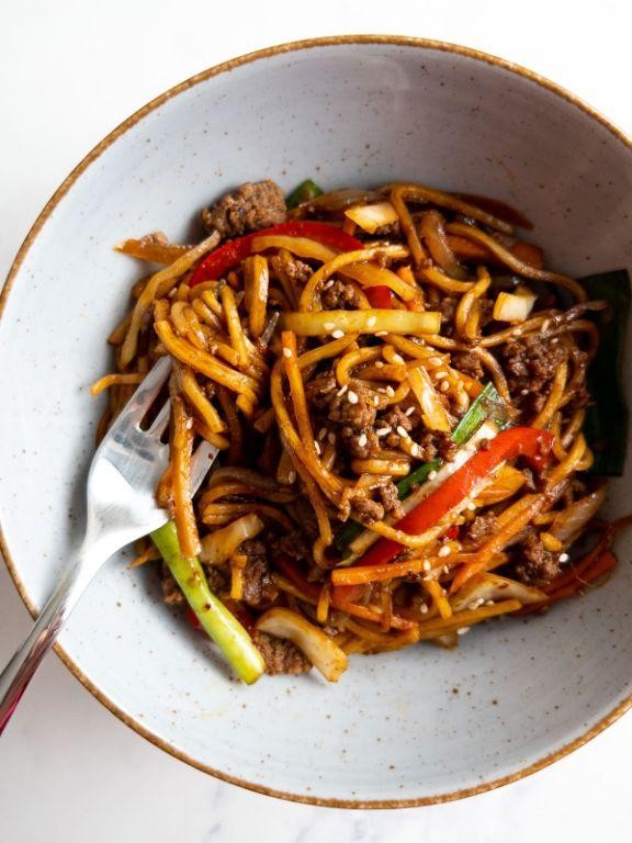 Hamburger Meat and Noodle Stir-Fry