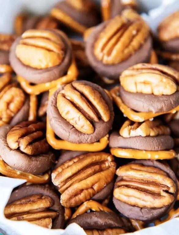 Hazelnut Chocolate Pretzel Turtles