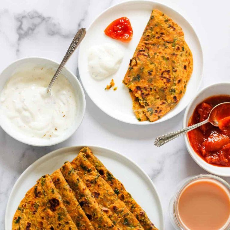 Healthy Thepla with Fenugreek and Yogurt