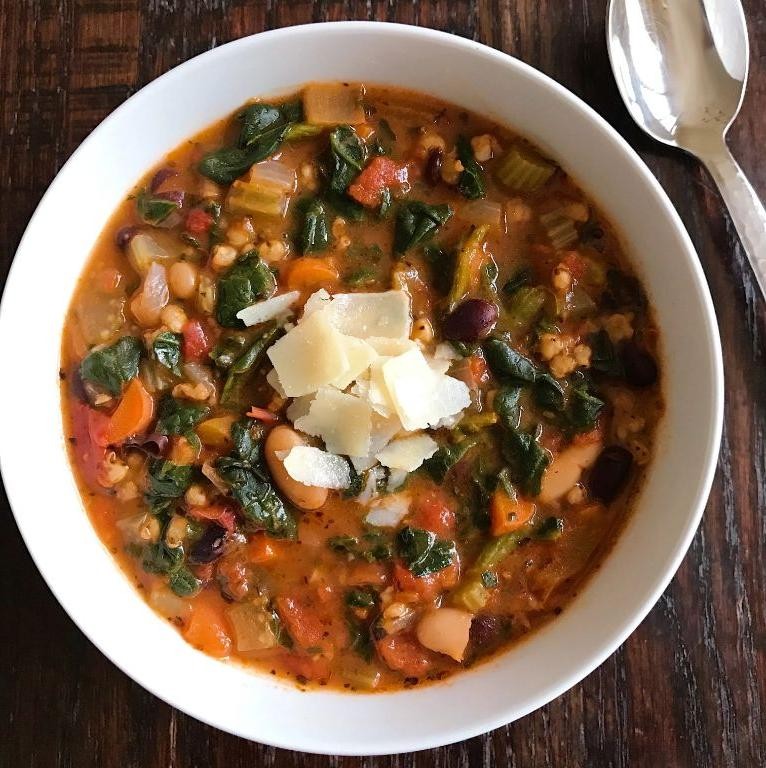 Hearty No-Salt Vegetable Bean Soup