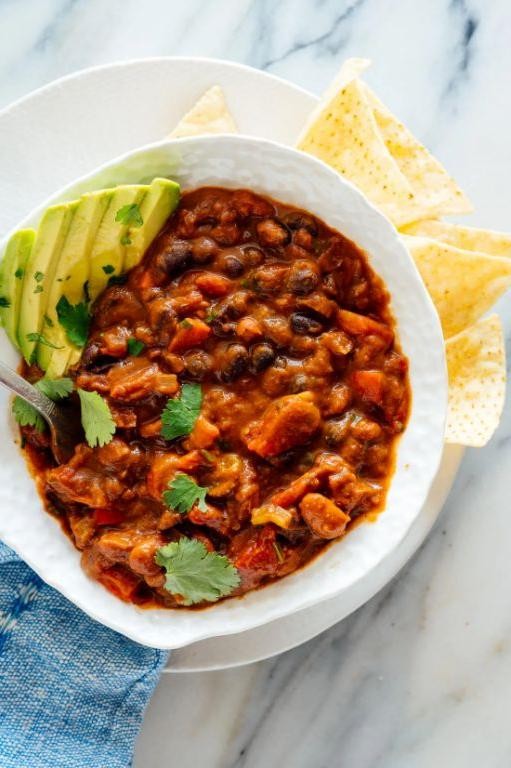 Hearty Vegetable and Bean Chili