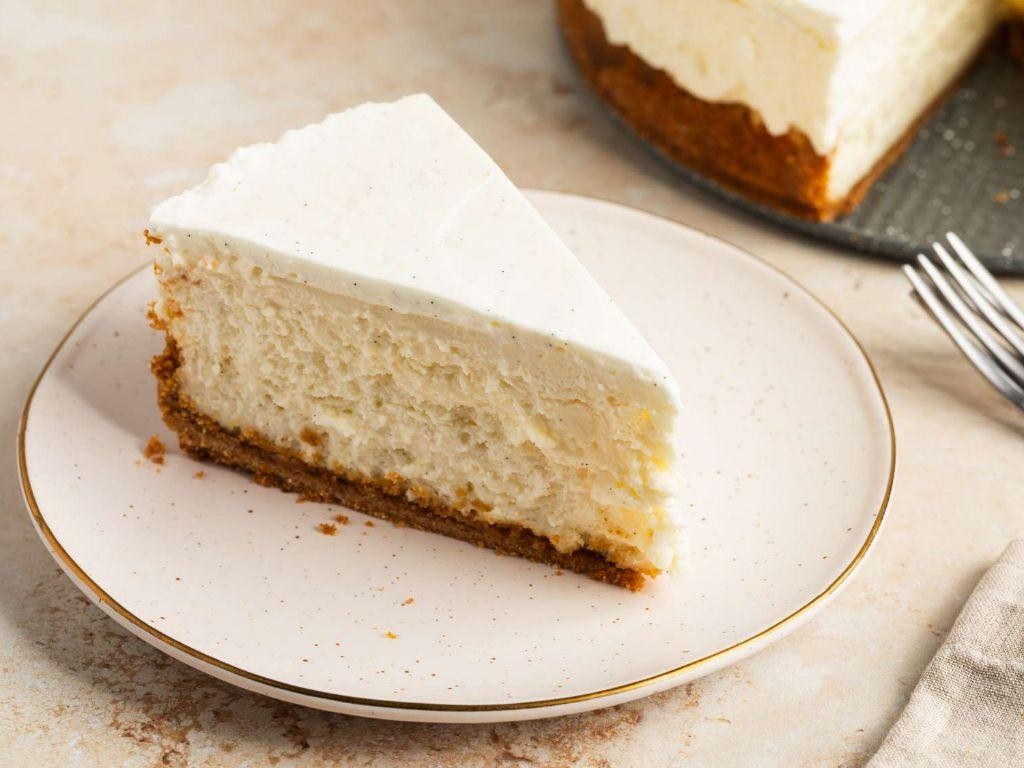 Heavenly Vanilla Bean Cheesecake