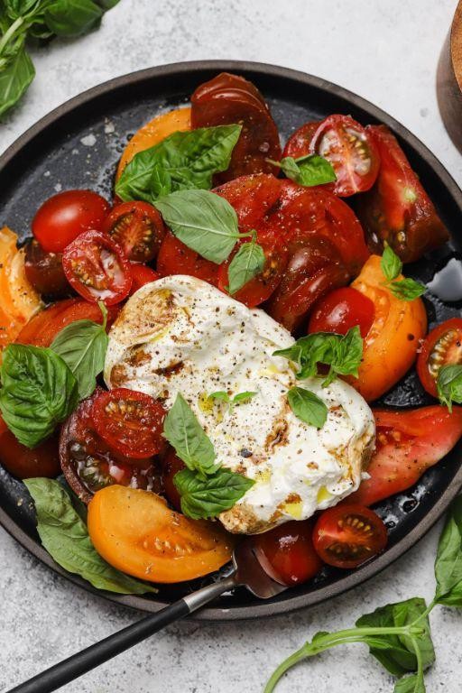 Heirloom Tomato Salad with Basil and Burrata