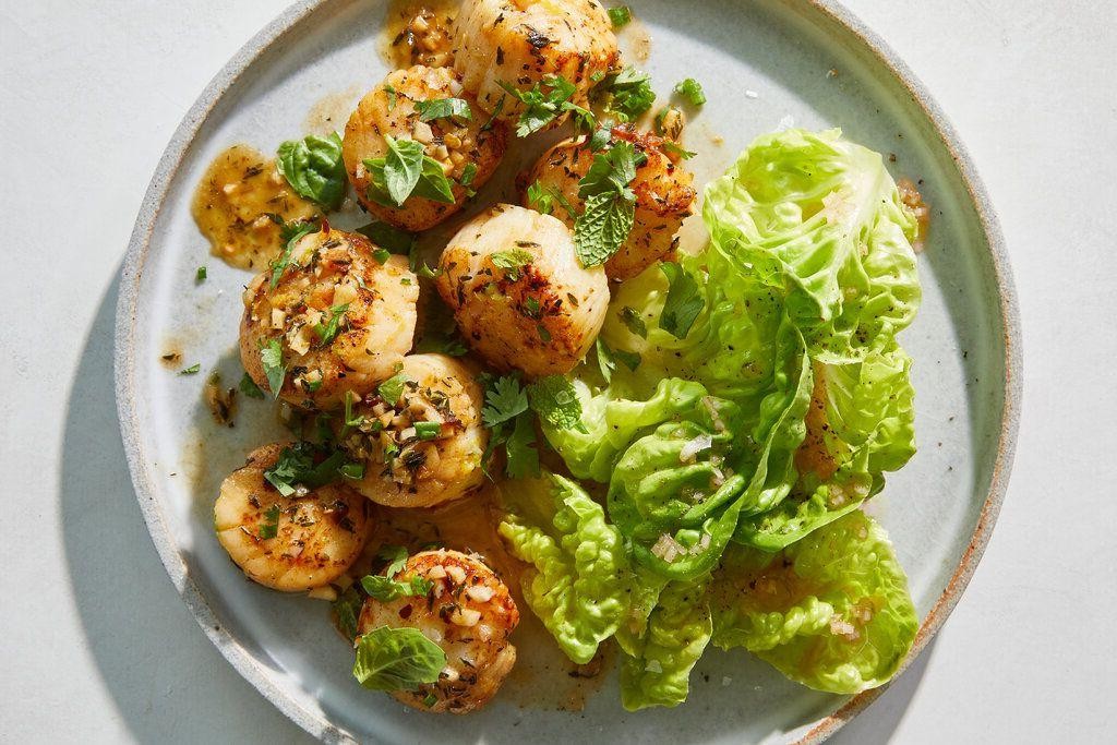 Herb Crusted Scallops with Lemon Sauce