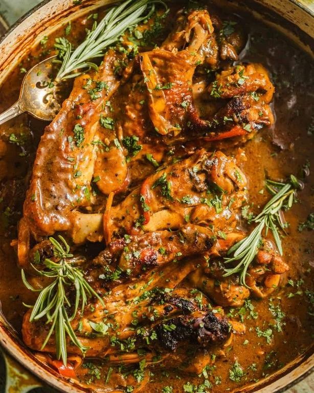 Herb-Infused Smothered Turkey Wings