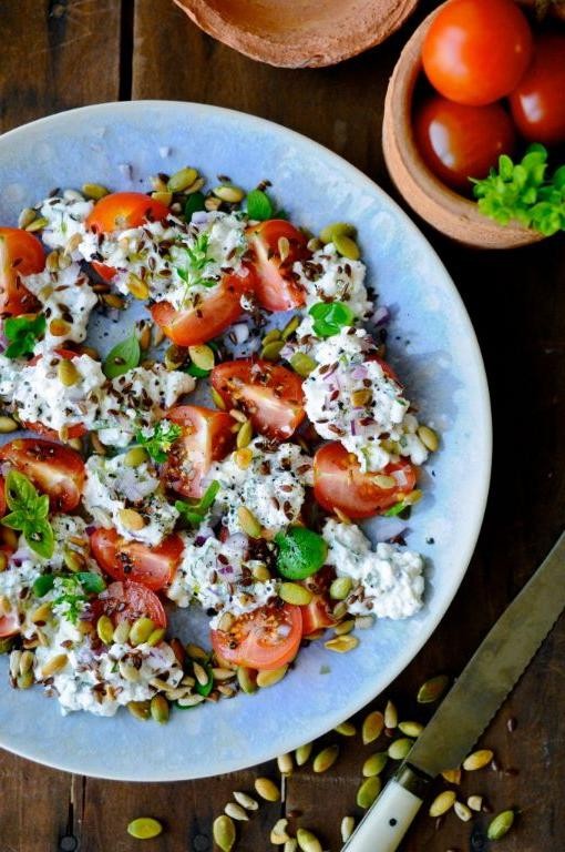 Herbed Cottage Cheese and Tomato Salad