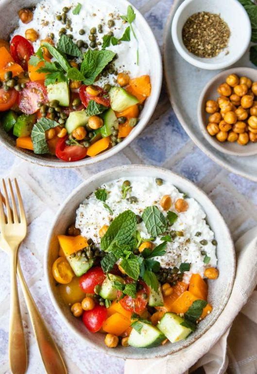 Herbed Cottage Cheese and Veggie Bowl