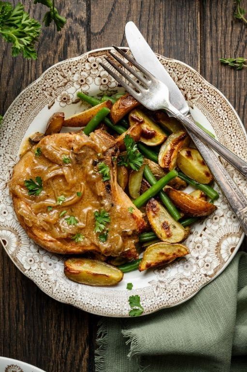 Herbed Mushroom Pork Chops in a Slow Cooker
