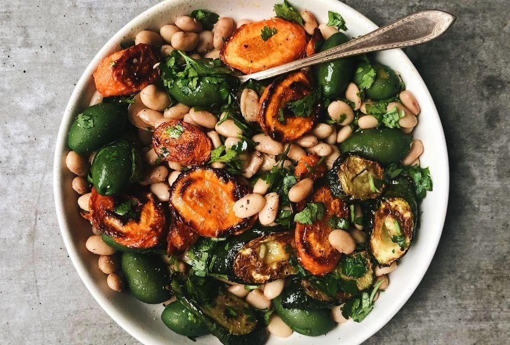 Herbed Pinto Bean and Vegetable Medley