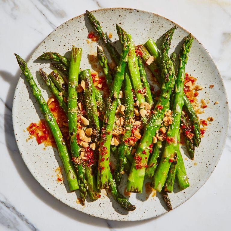 Hoisin Glazed Asparagus with Peanuts
