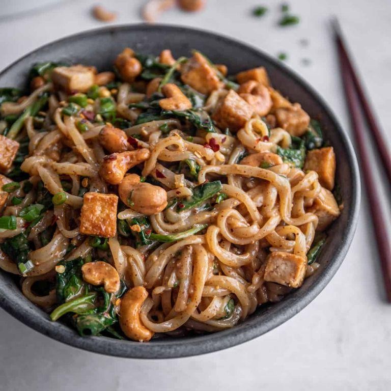 Hoisin Rice Noodle Veg Stir Fry with Tofu