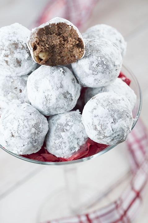 Holiday Chocolate Rum Balls