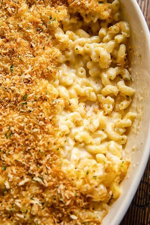 Hot Link Mac and Cheese with Breadcrumb Topping
