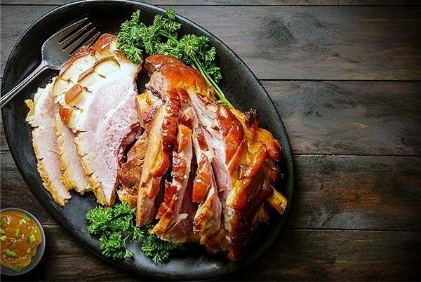 Instant Pot Apricot Jalapeño Glazed Ham