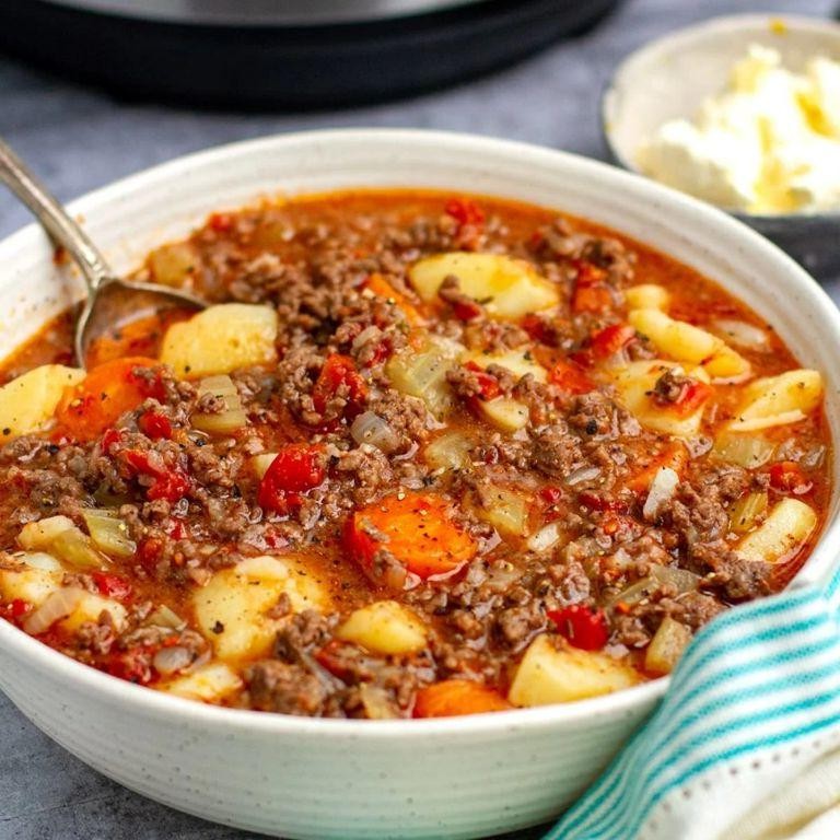 Instant Pot Ground Beef and Potato Soup