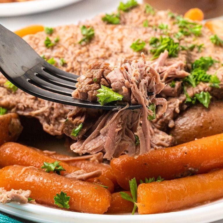 Italian Herb Slow Cooker Eye Round Roast Delight