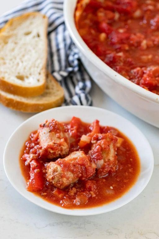 Italian Style Marinara Baked Bratwursts