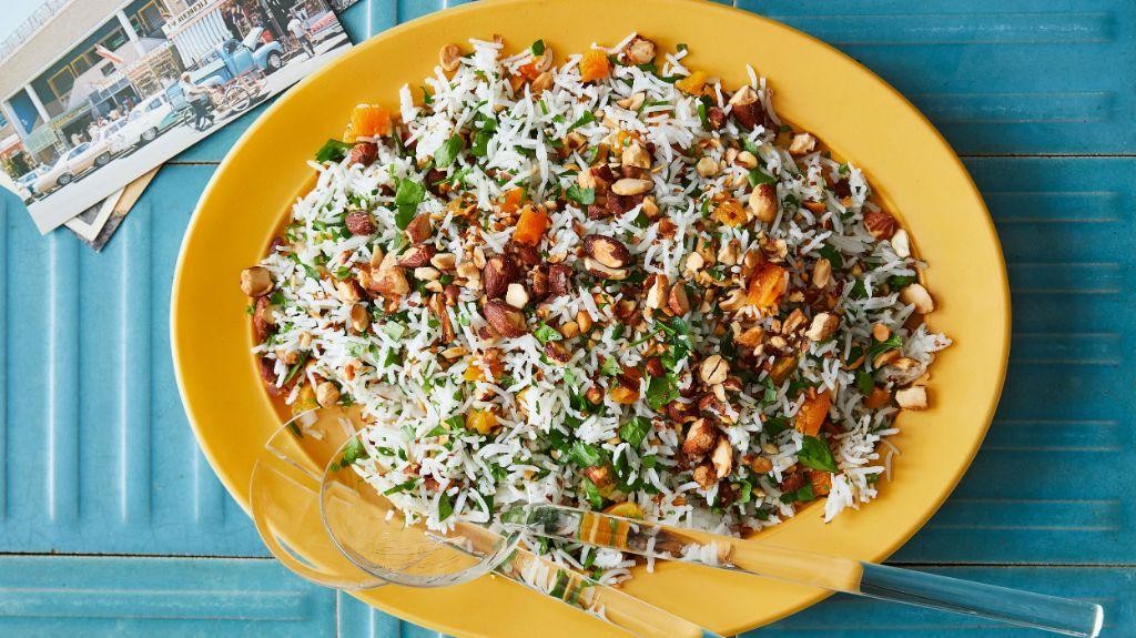 Jasmine Rice with Almonds and Apricots