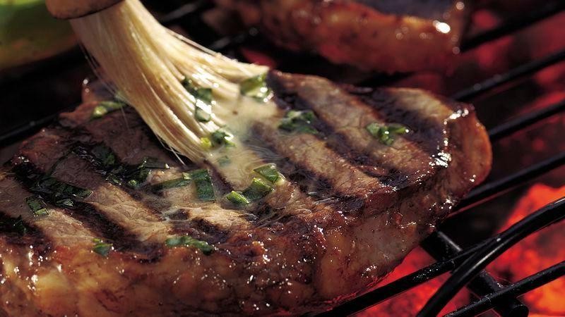 Juicy Lemon-Pepper Grilled Steak