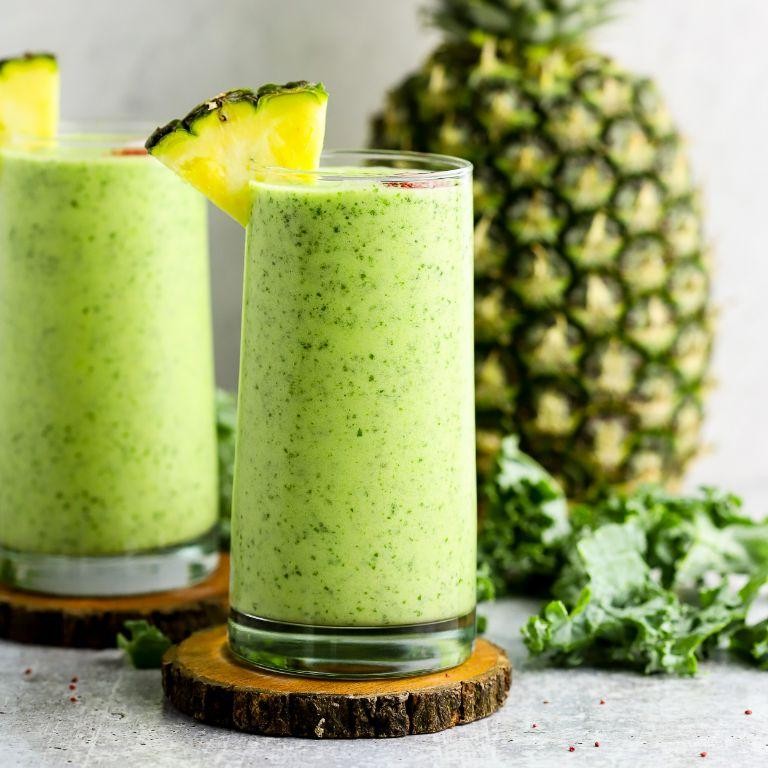 Kale and Pineapple Nutrient Smoothie