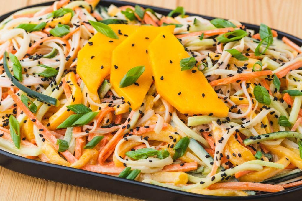 Kani Salad with Crab and Mango