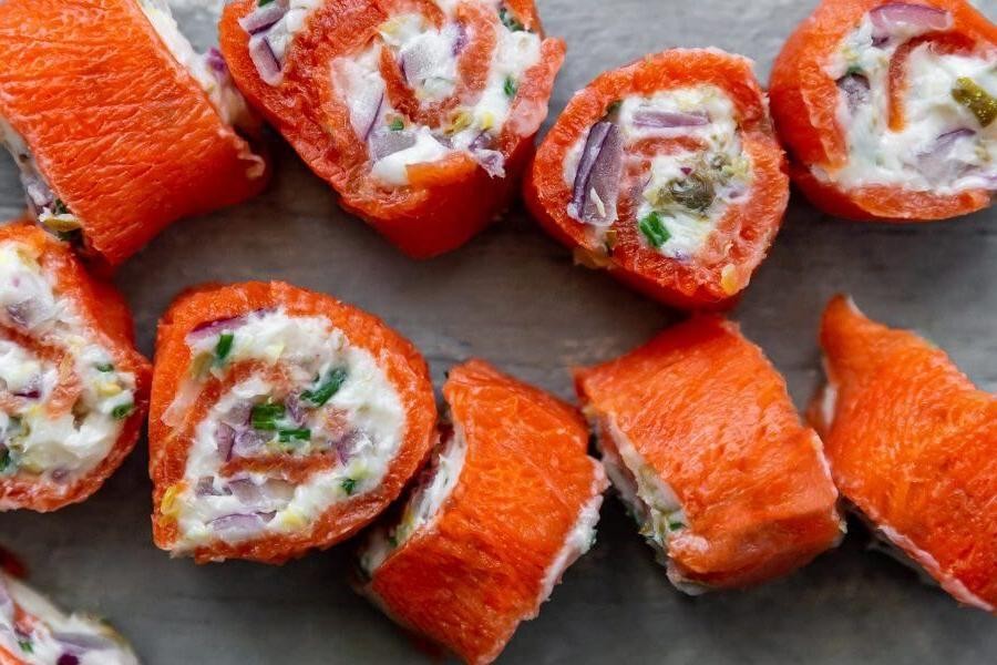 Keto Smoked Salmon and Cream Cheese Roll-Ups