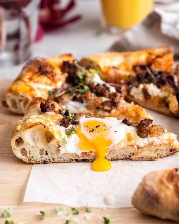 Kielbasa and Onion Breakfast Pizza