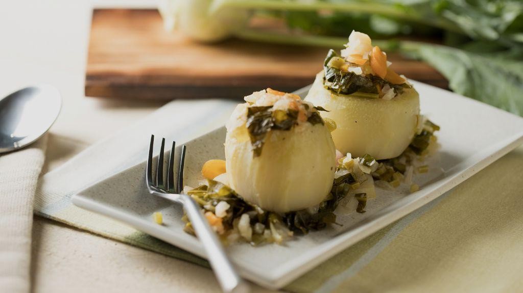 Kohlrabi Leaf and Cheese Stuffed Shells