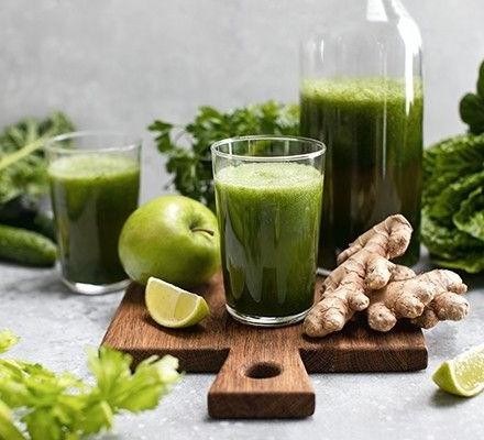 Leafy Green Apple Detox Juice