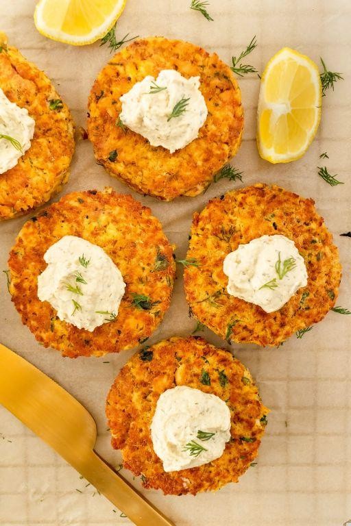 Lemon Dill Salmon Cakes