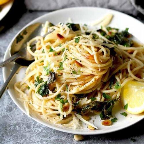 Lemon Garlic Kale and Fusilli