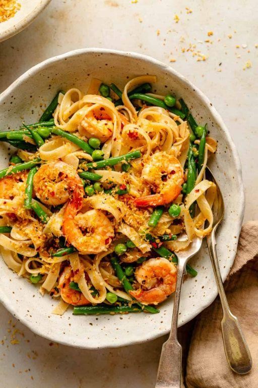 Lemon Garlic Shrimp Spaghetti
