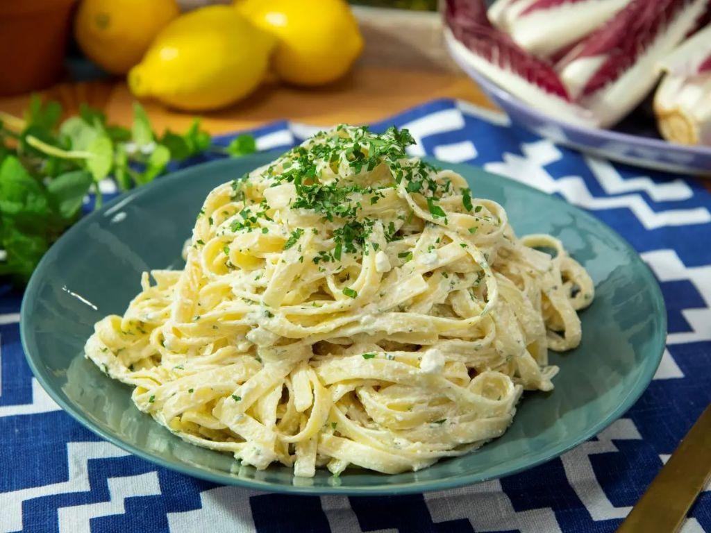 Lemon Herb Fettuccine Alfredo