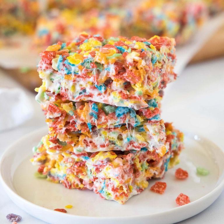 Lemon Zest Fruity Pebbles Bars
