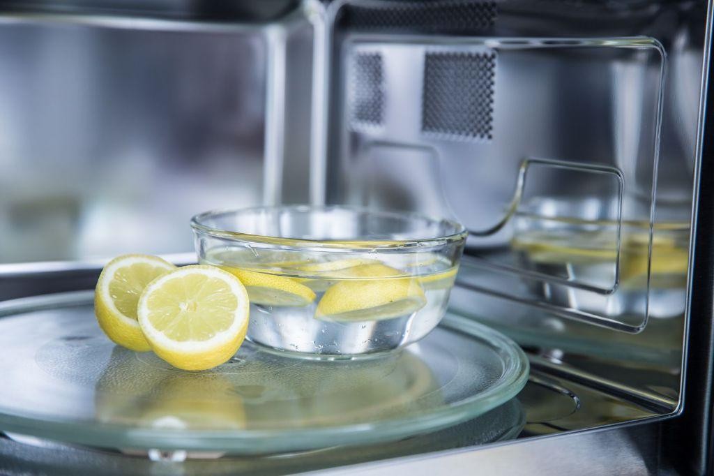 Lemon and Salt Microwave Cleaner