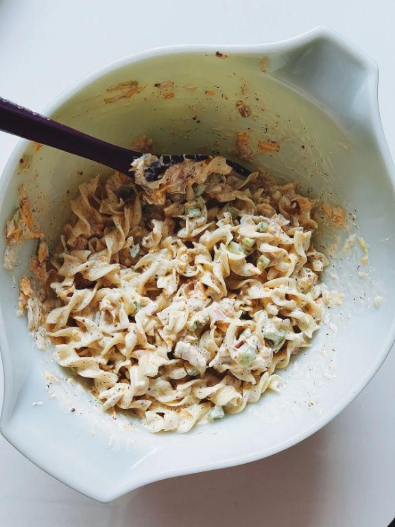 Lemon-Dill Tuna Noodle Casserole