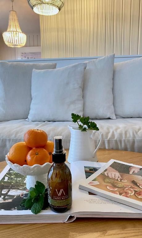 Lemongrass and Thyme Energizing Room Scent