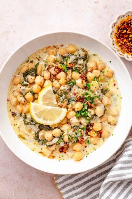 Lemony Cabbage and Chickpeas Stew