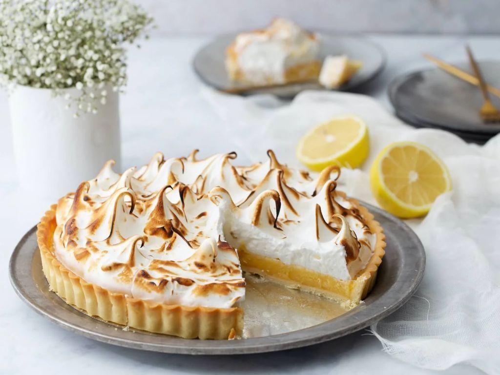Limoncello Crostata with Meringue