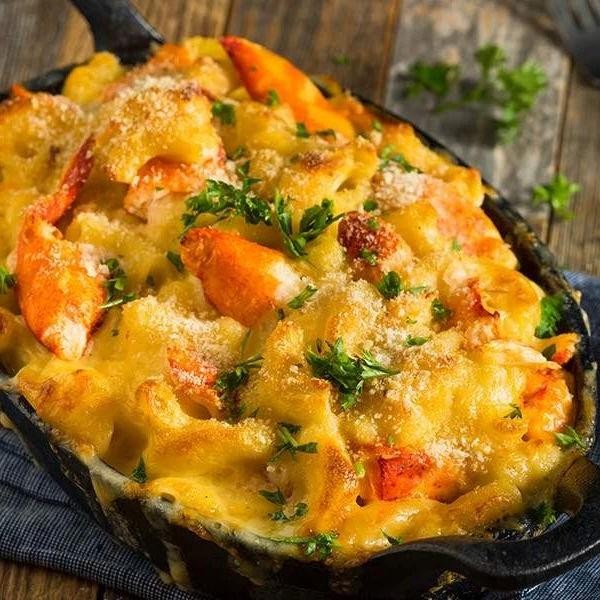Lobster and Herb Crockpot Mac and Cheese