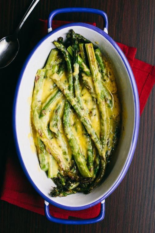 London Broil Wrapped Asparagus with Béarnaise Sauce