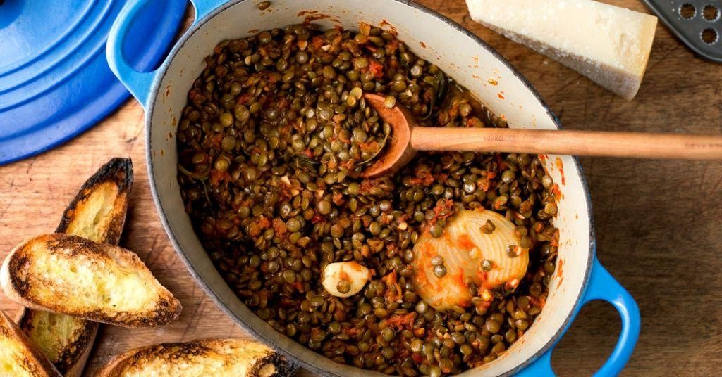 Loofah and Tomato Stew with Lentils
