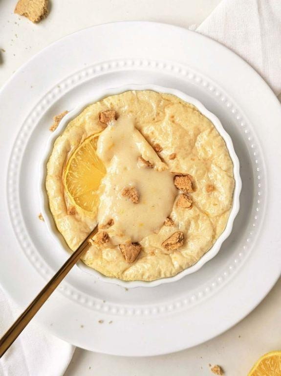 Low-Calorie Lemon Pudding Cake with Stevia