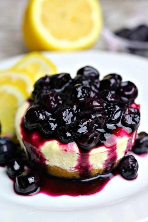 Low-Carb Berry Cheesecake Bites