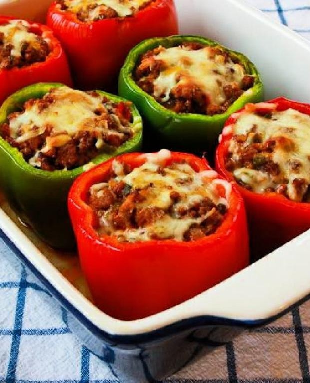 Low-Carb Sausage-Stuffed Bell Peppers