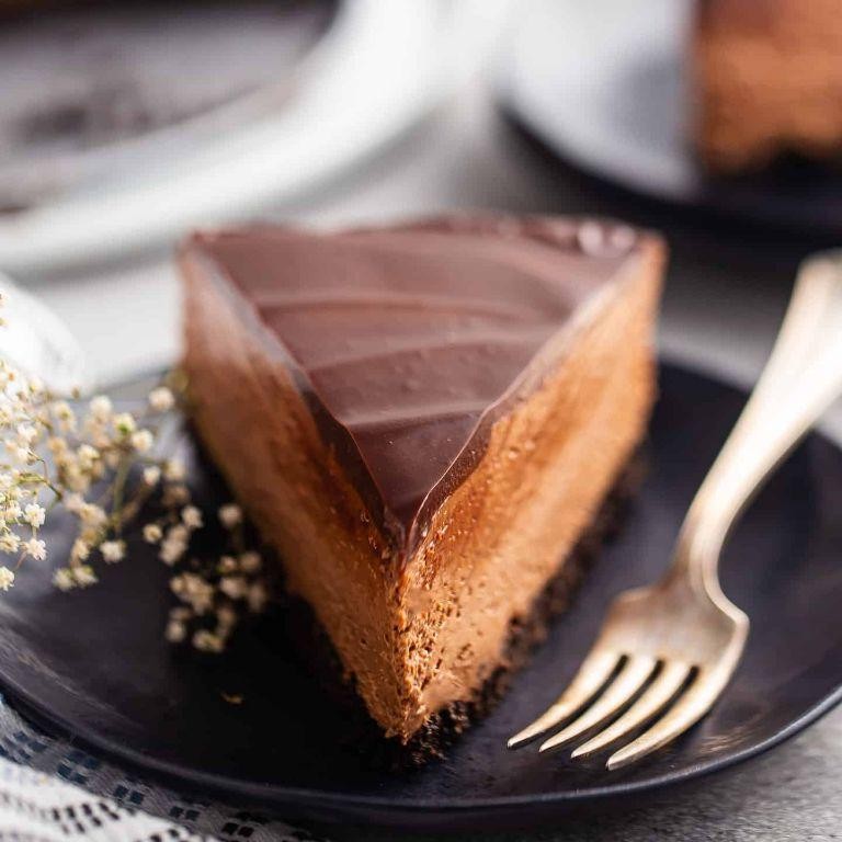 Luscious No-Bake Chocolate Cheesecake