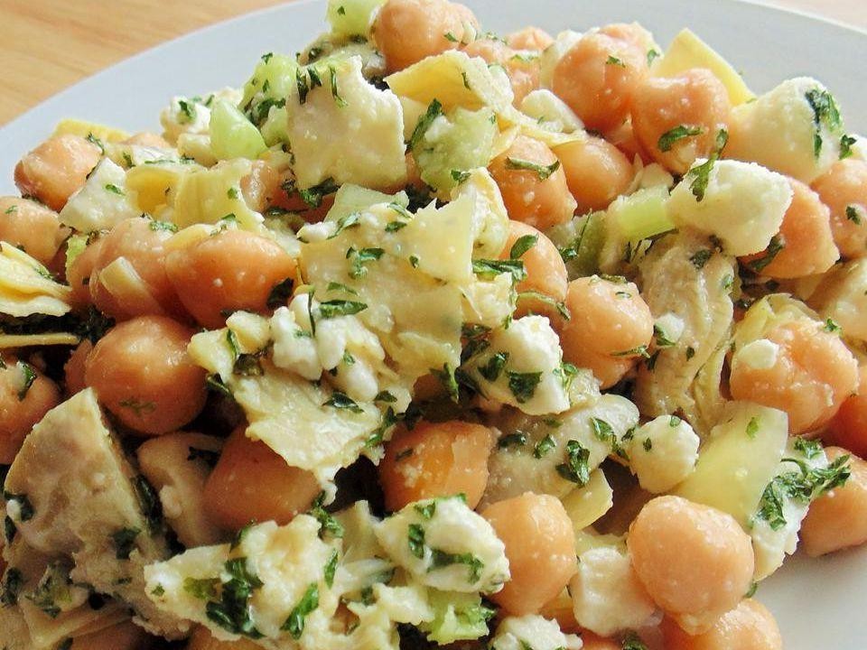 Marinated Artichoke and Chickpea Salad
